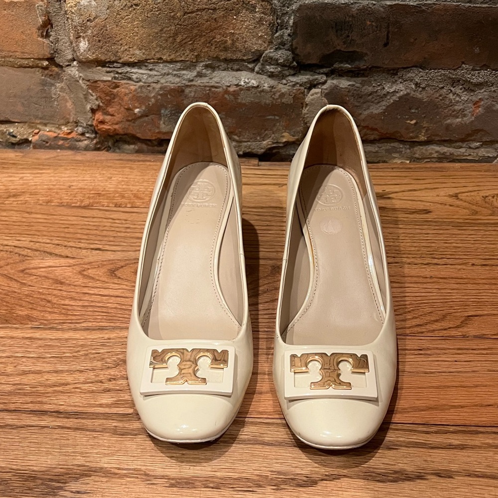 Ivory Tory Burch Pumps